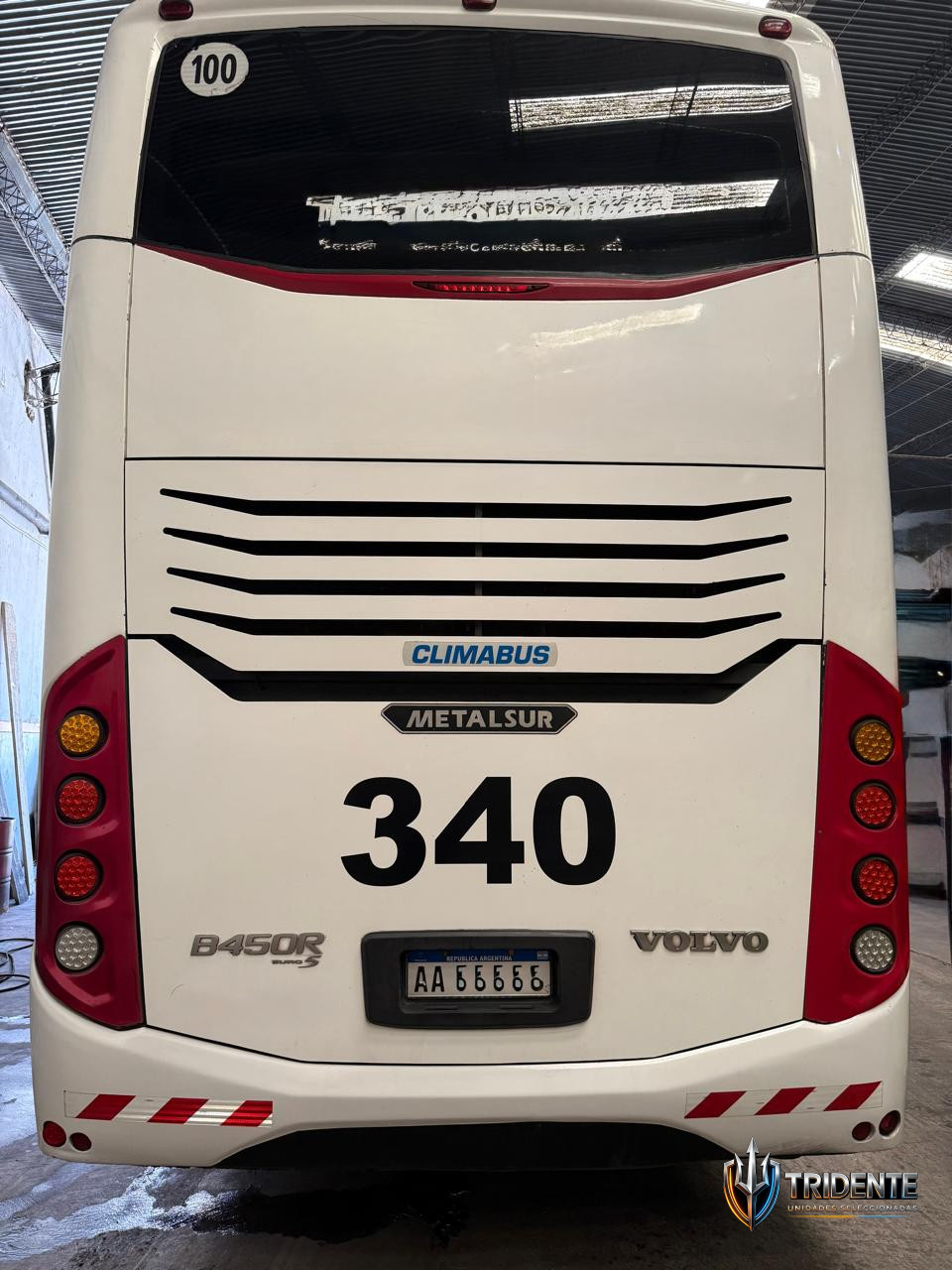 Volvo B450R 2016 — Colectivo usado, foto 4