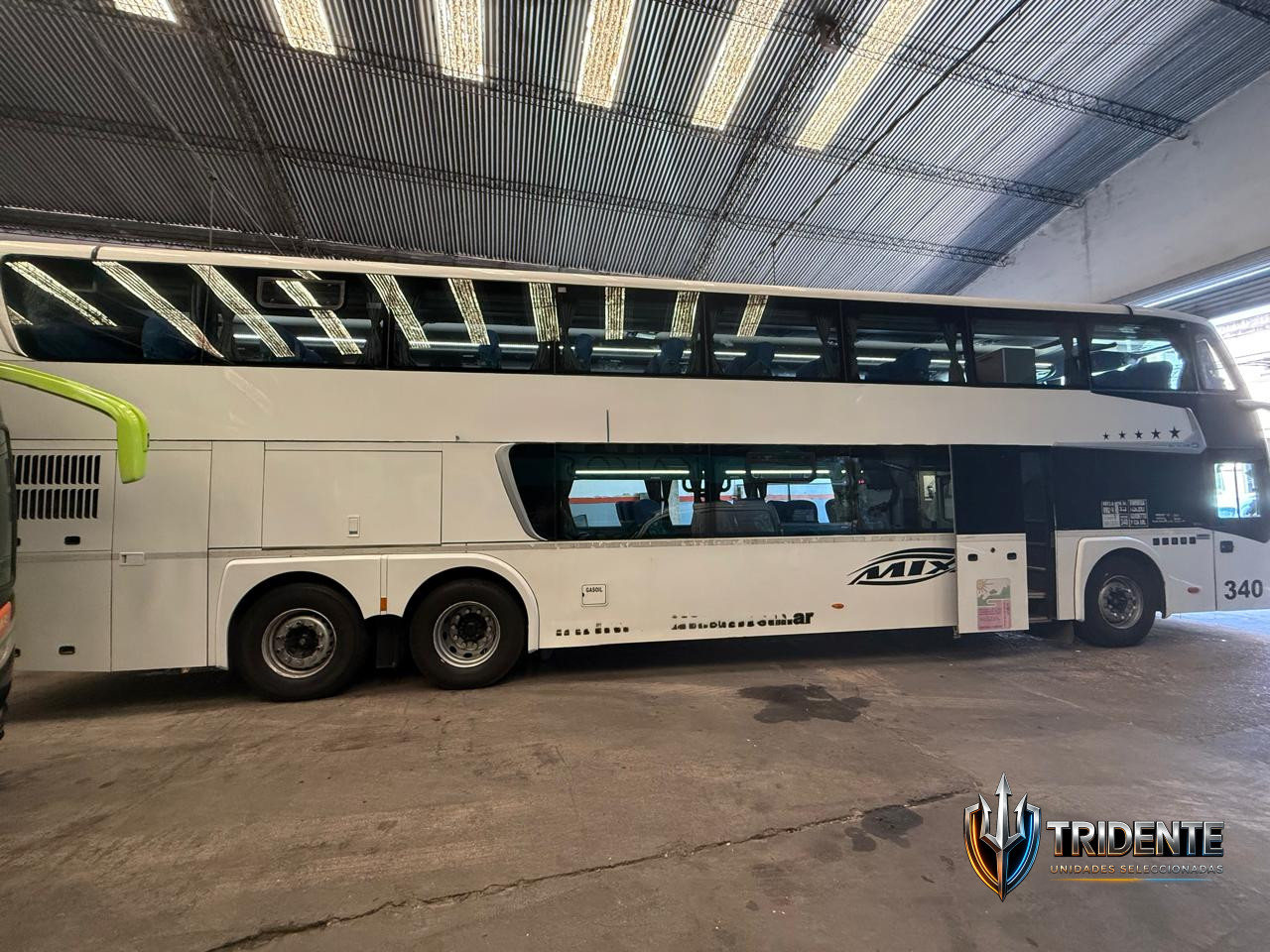 Volvo B450R 2016 — Colectivo usado, foto 6