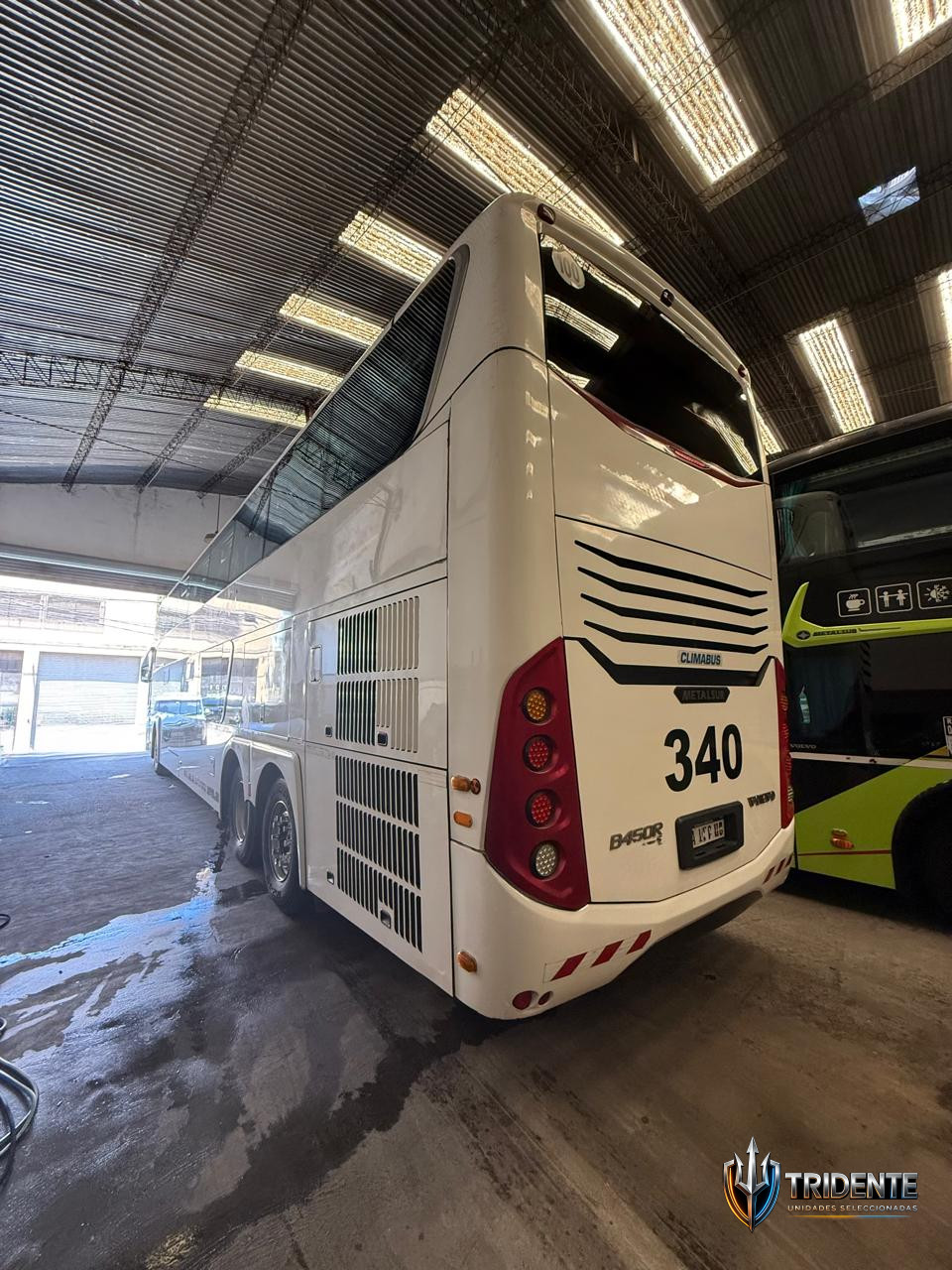 Volvo B450R 2016 — Colectivo usado, foto 7