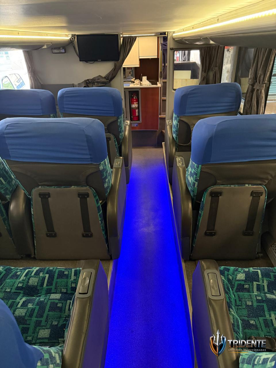 Volvo B450R 2016 — Colectivo usado, foto 14