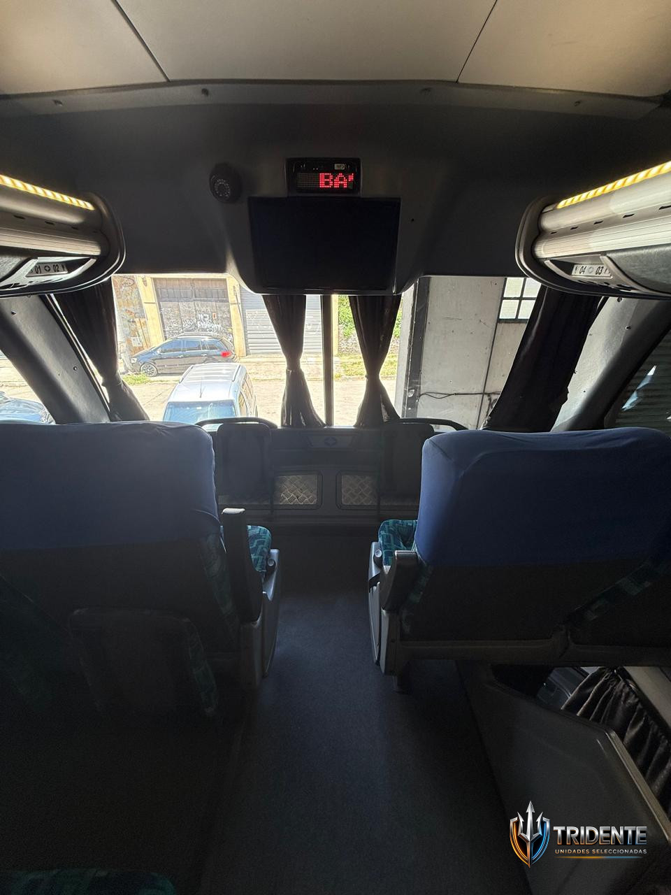 Volvo B450R 2016 — Colectivo usado, foto 10