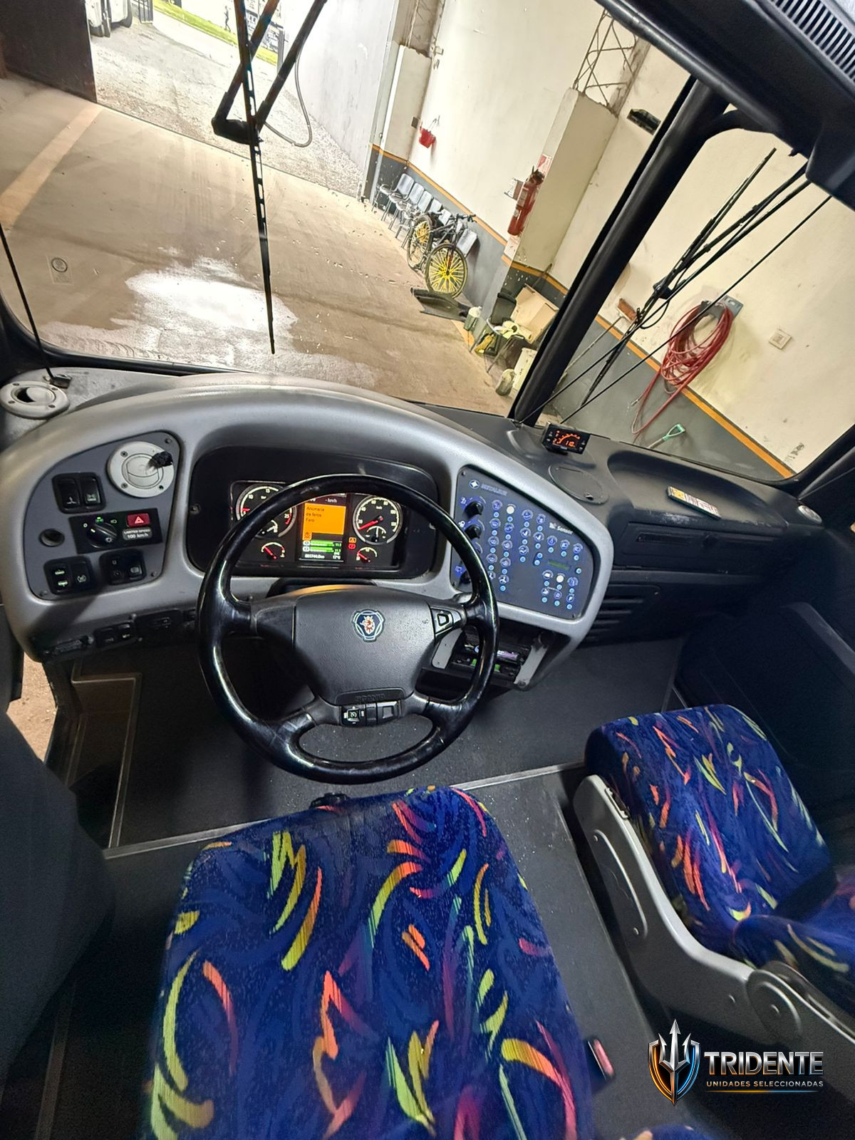 Scania K410 2014 — Colectivo usado, foto 10