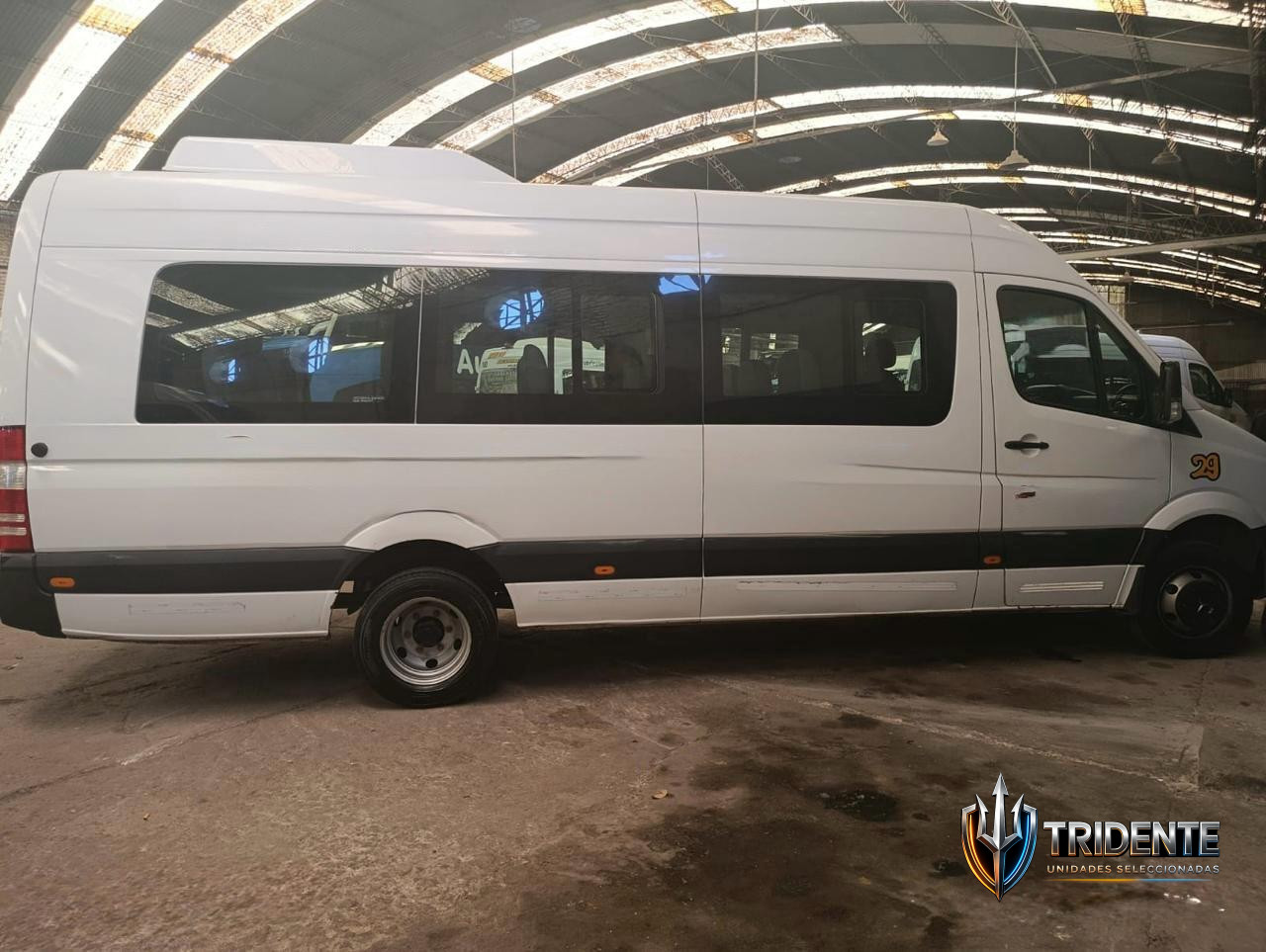 Mercedes-Benz 515cdi 2015 — Colectivo usado, foto 2