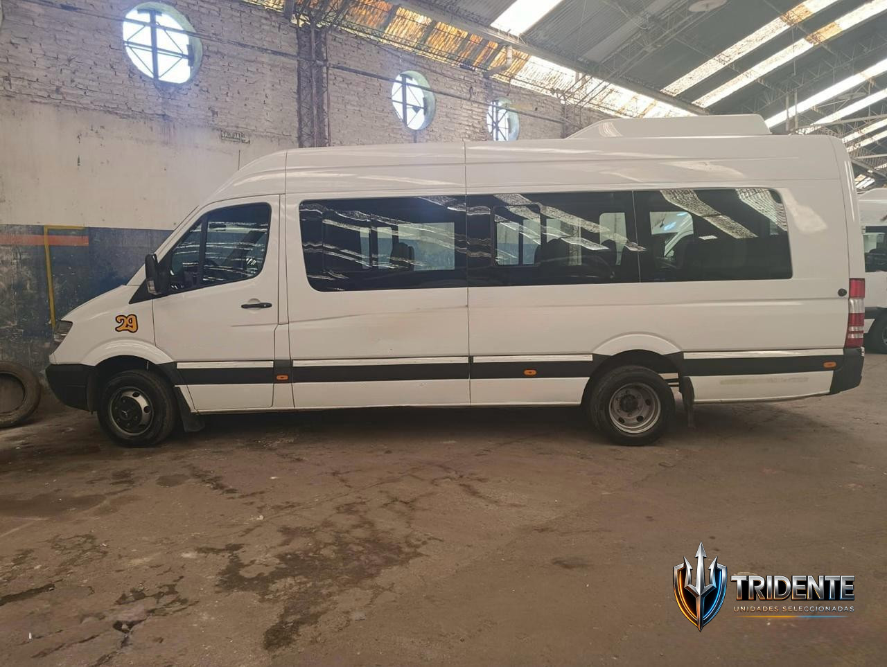 Mercedes-Benz 515cdi 2015 — Colectivo usado, foto 3