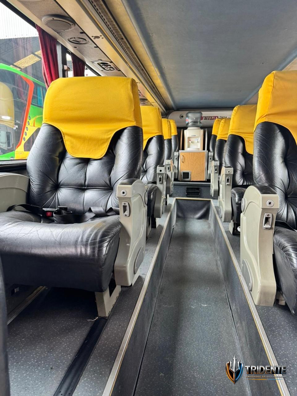 Mercedes-Benz O500 2013 — Colectivo usado, foto 3