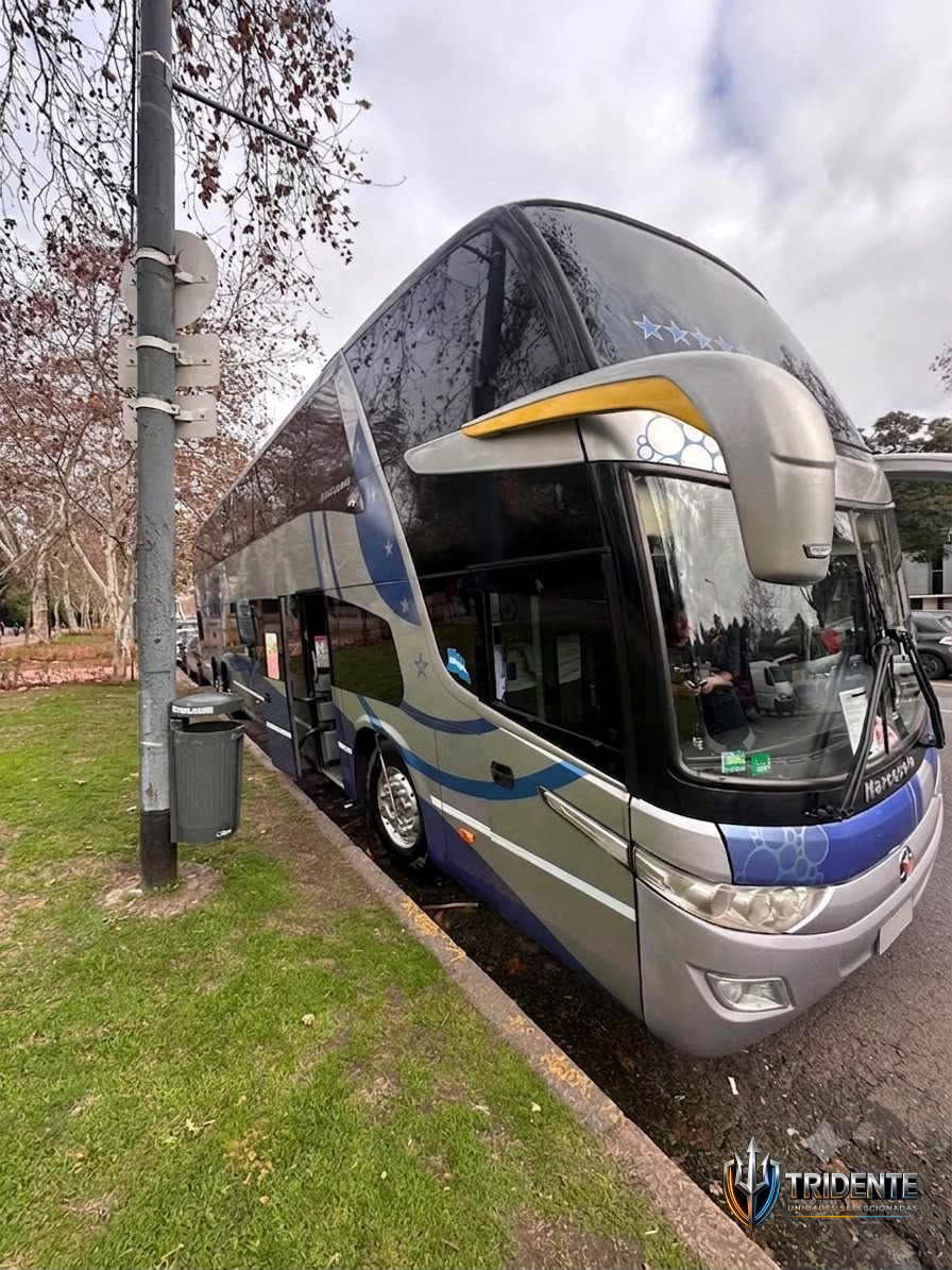 Volvo B450R 2018 — Colectivo usado, foto 1