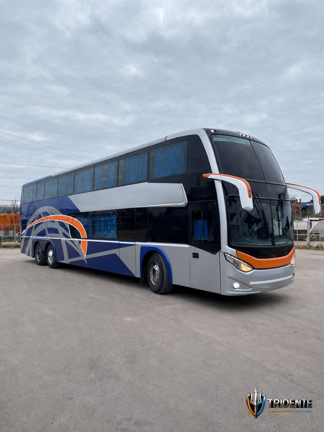 Volvo B450R 2018 — Colectivo usado, foto 1
