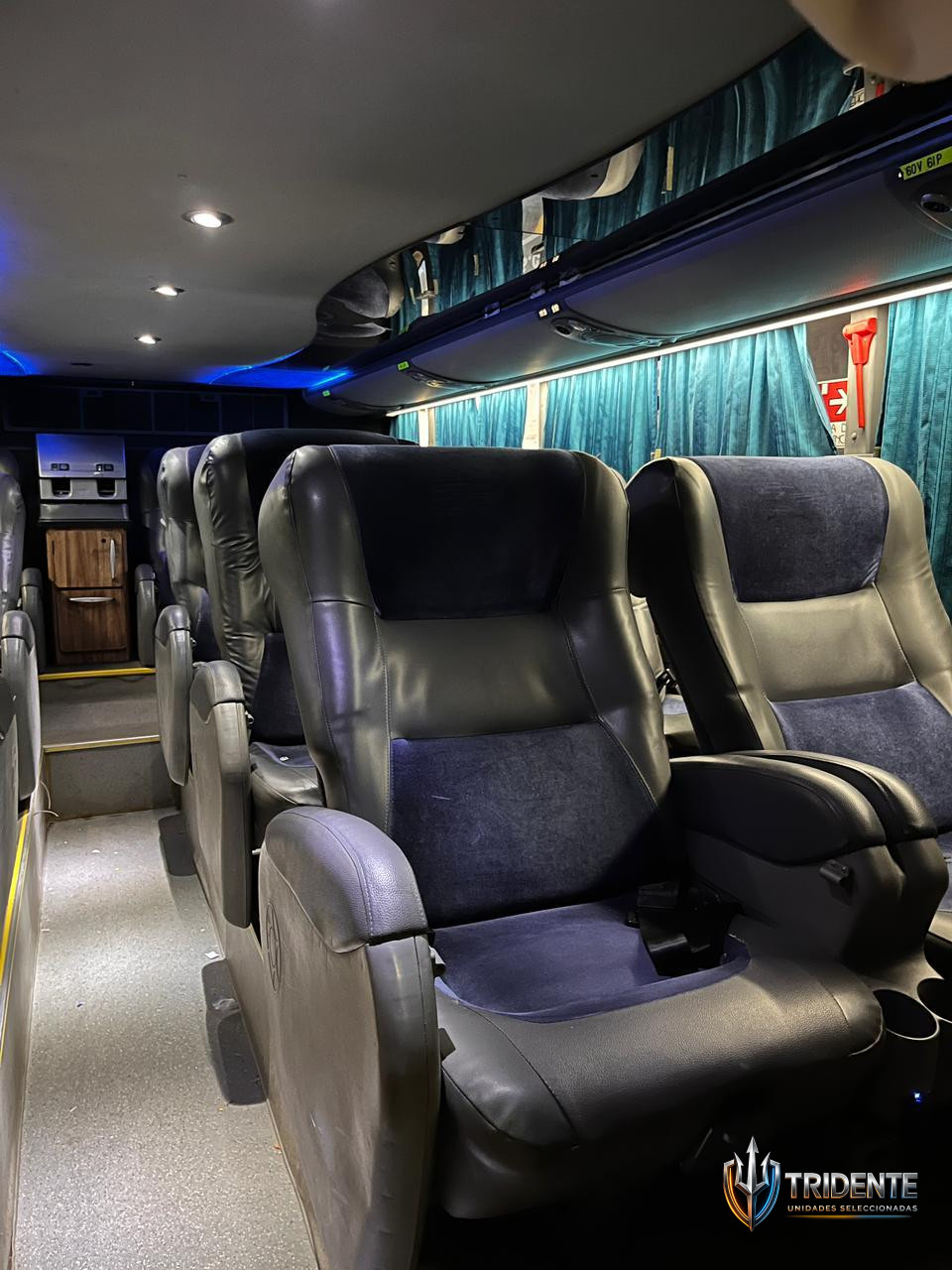 Scania K400 2016 — Colectivo usado, foto 5