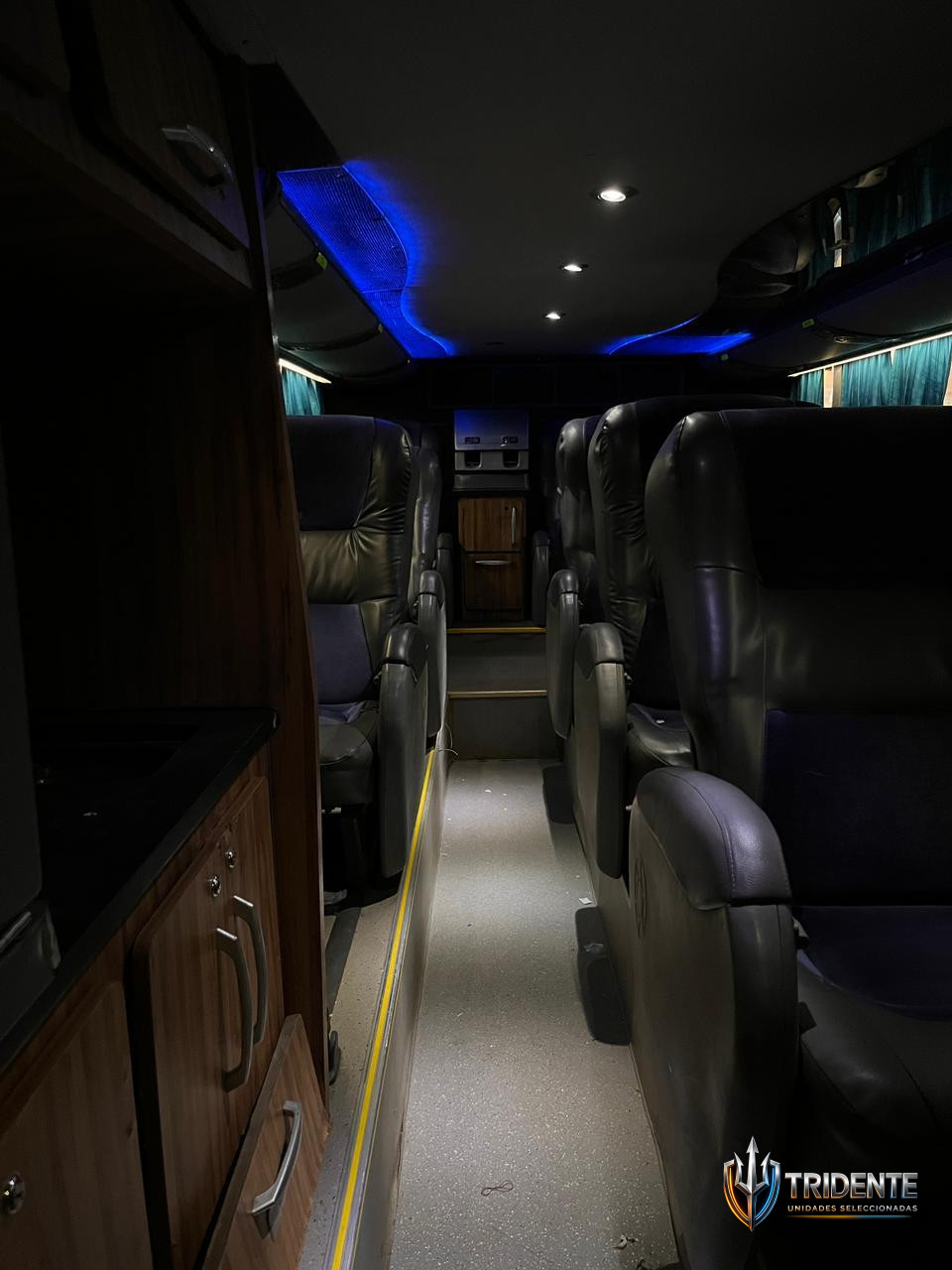 Scania K400 2016 — Colectivo usado, foto 6