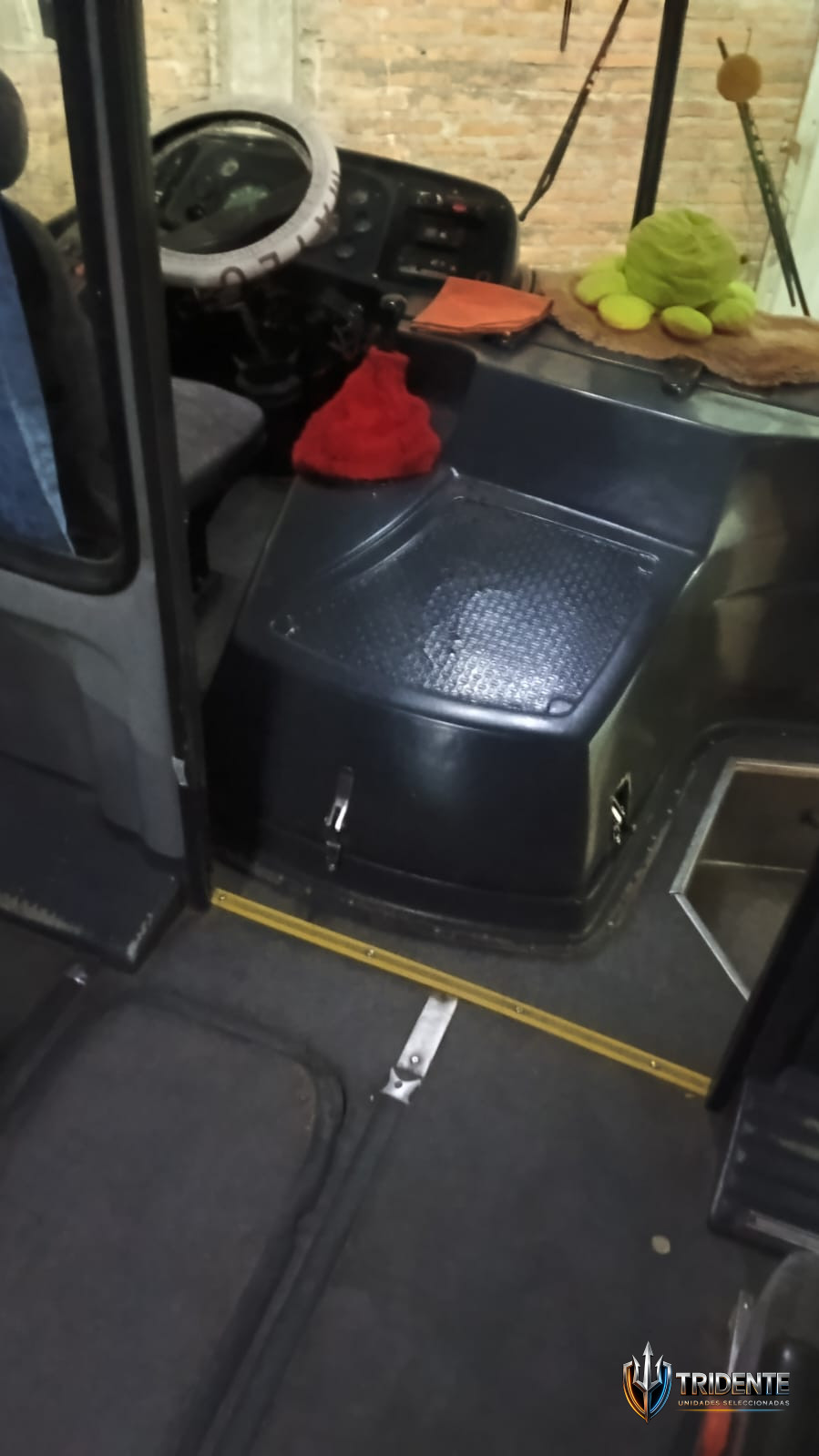 Mercedes-Benz OF1722 2008 — Colectivo usado, foto 5