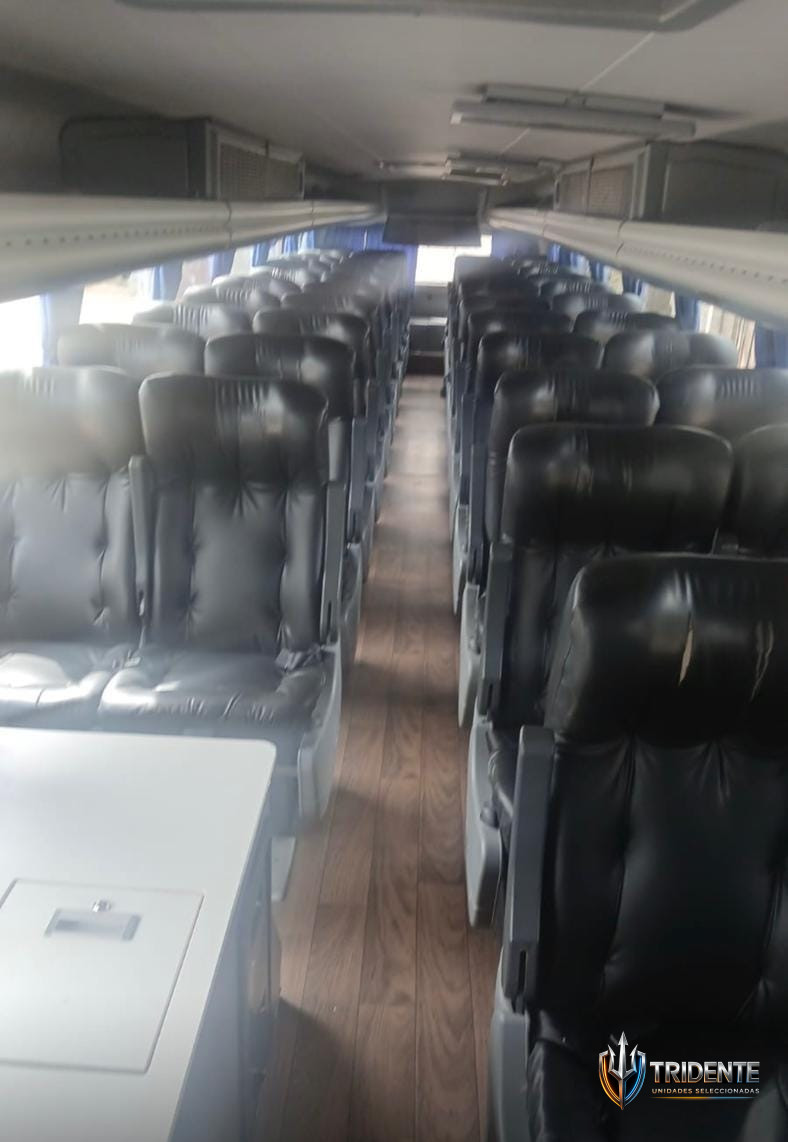 Volvo B450R 2023 — Colectivo usado, foto 6