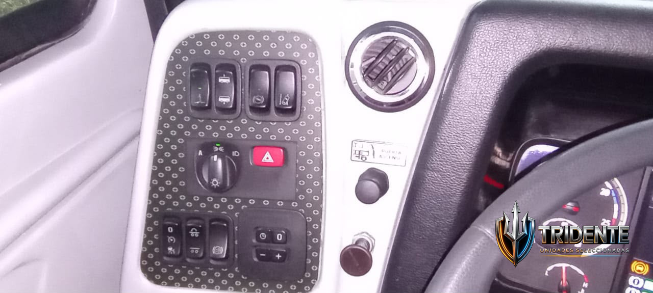 Scania K440 2023 — Colectivo usado, foto 17